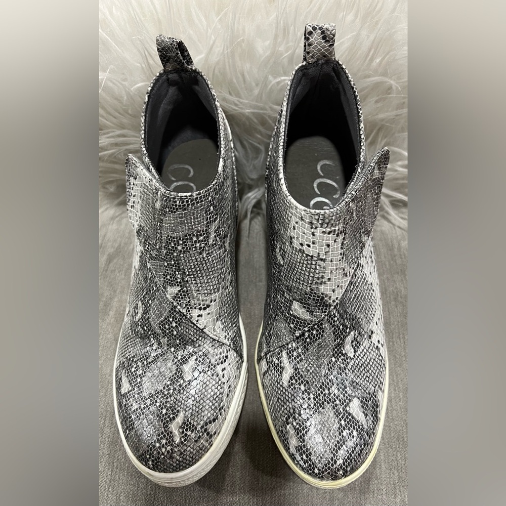 Ccocci Gray Snakeskin Print Wedge Sneakers Shoes size 8 - Picture 2 of 6